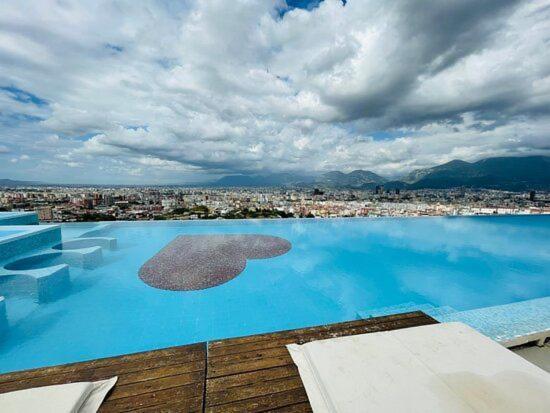 Deluxe Flat With Garden_Tirana Apartment Exterior photo